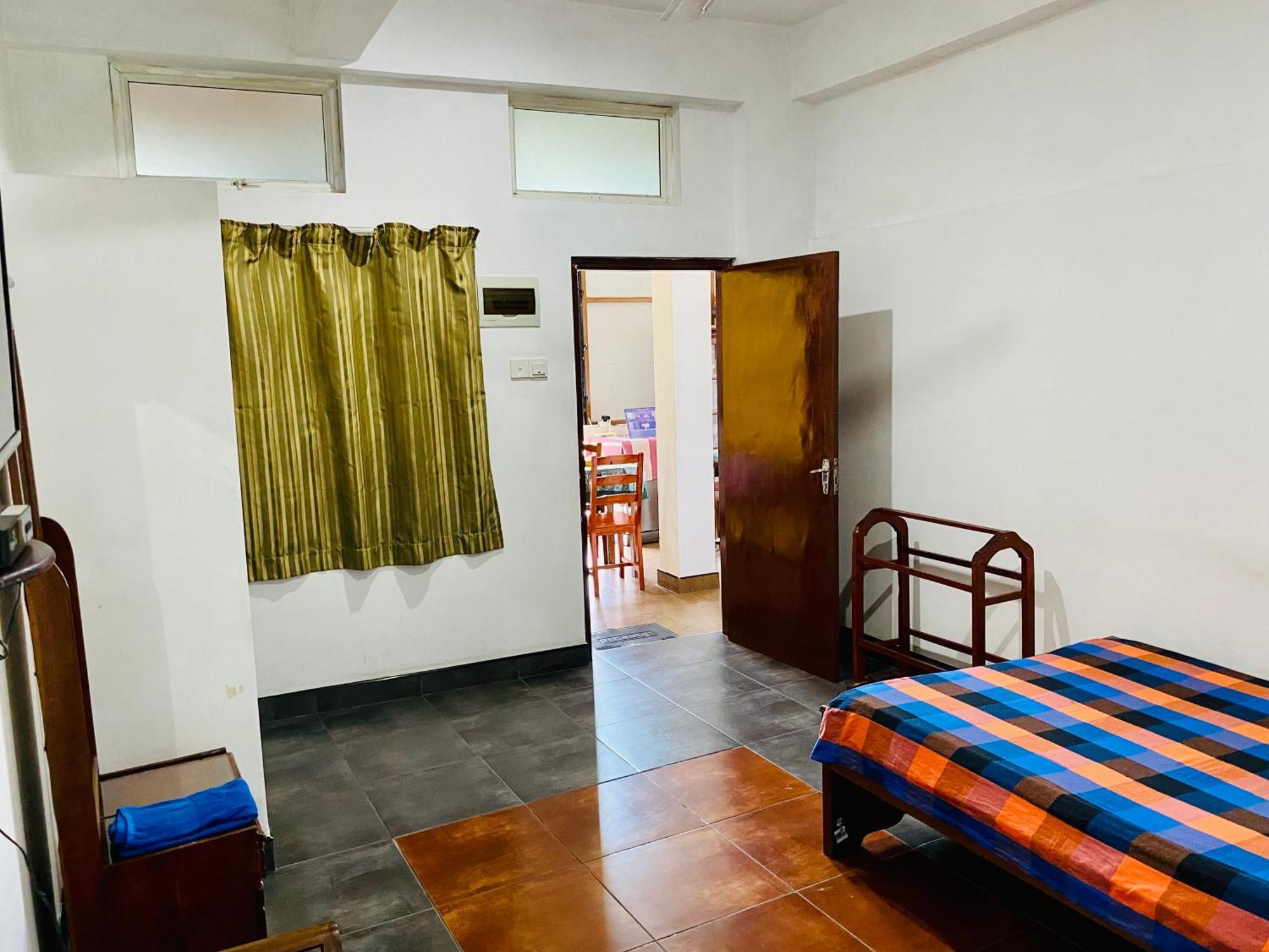 Hotel 100 Dehiwala-Mount Lavinia Exterior foto